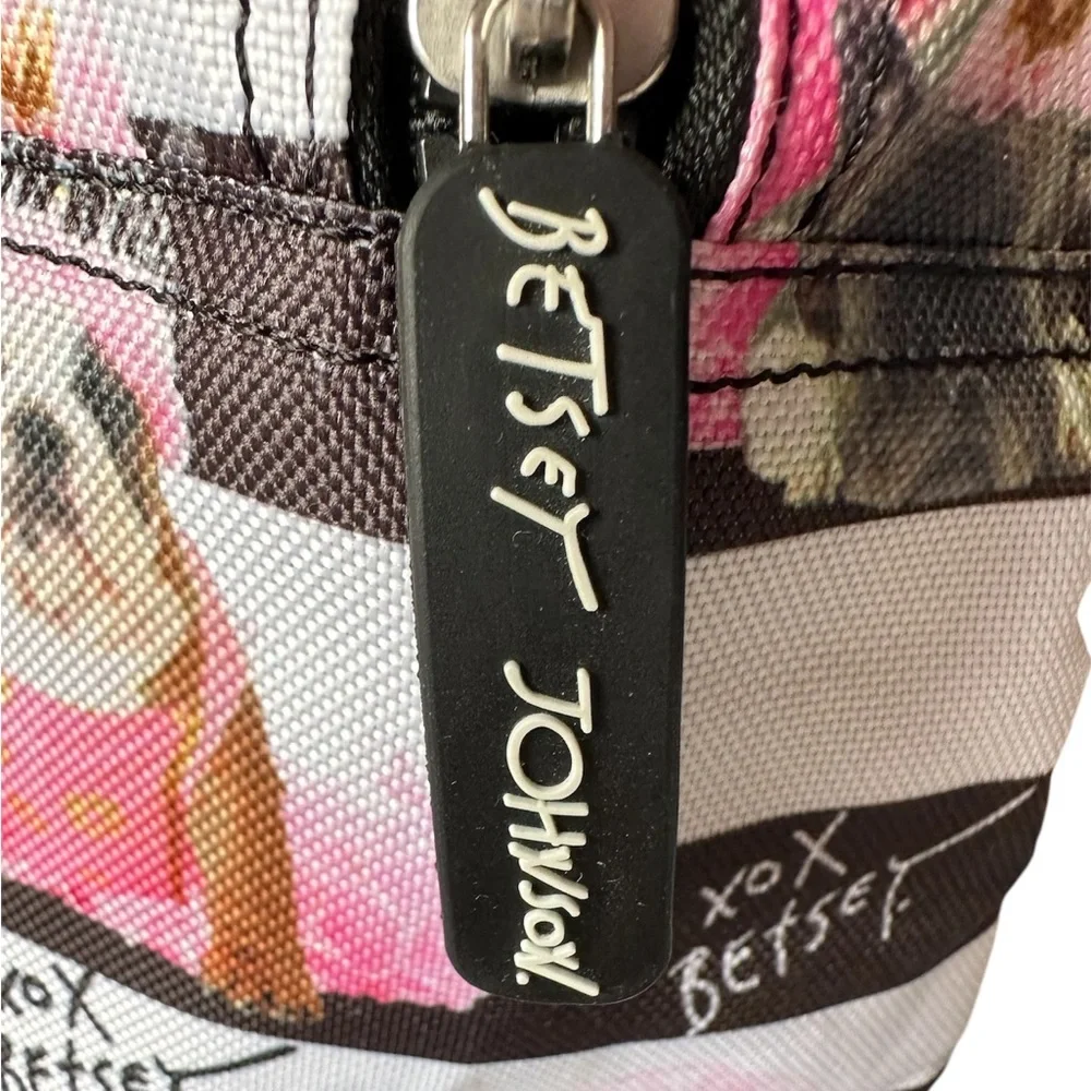 Betsey Johnson Insulated Lunch Tote- B&W Stripes with Pink Princess Bulldog NWOT - Picture 4 of 8